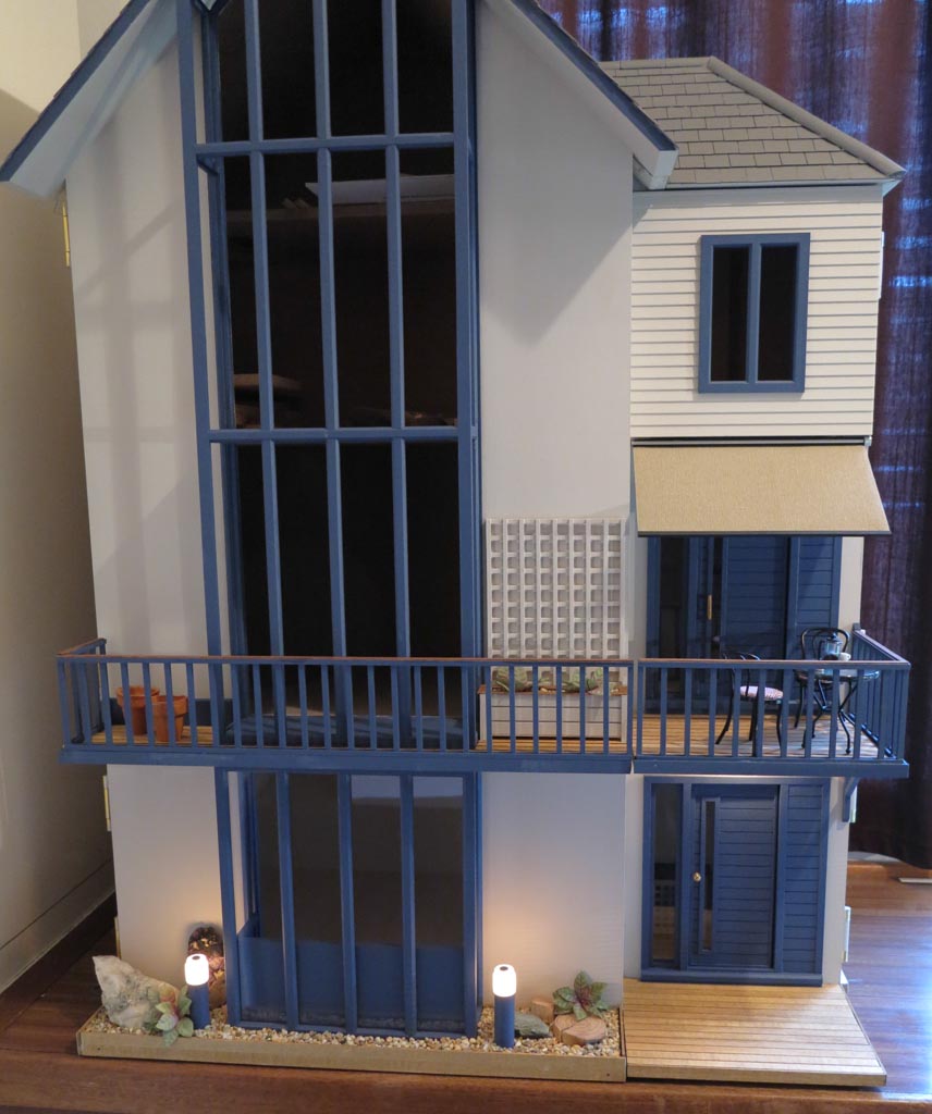 Miniaturowy domek dla lalek